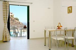 Aptera Paradise17